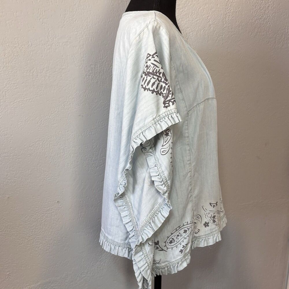 Ariat Eden Poncho Top Blue Chambray Coastal Cowgirl Women’s Size L - Picture 3 of 9
